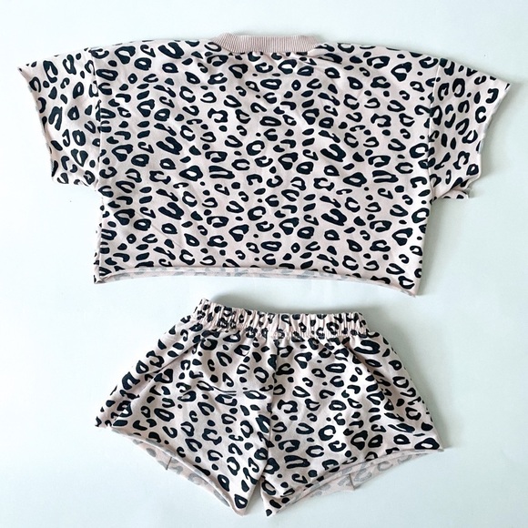 Pink Leopard toddler girl 2 piece outfit size 2T - Picture 2 of 5